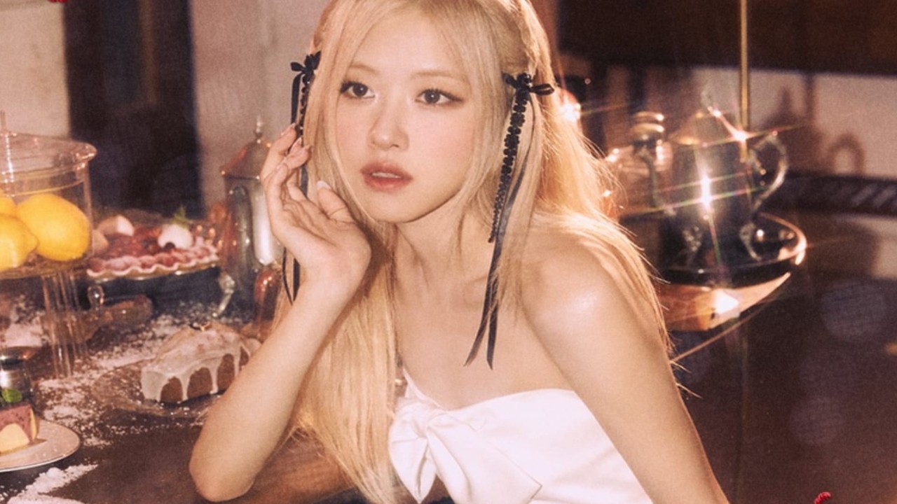 Rosé: Courtesy of BLACKPINK Twitter Rosé: Courtesy of BLACKPINK Twitter