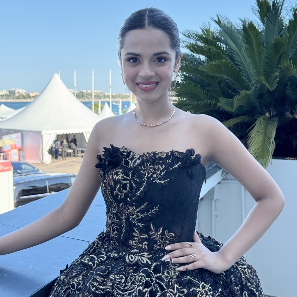 ‘You look like Selena Gomez’: Phool Kumari aka Nitanshi Goel's dazzling Cannes 2025 appearance has fans hearts fluttering