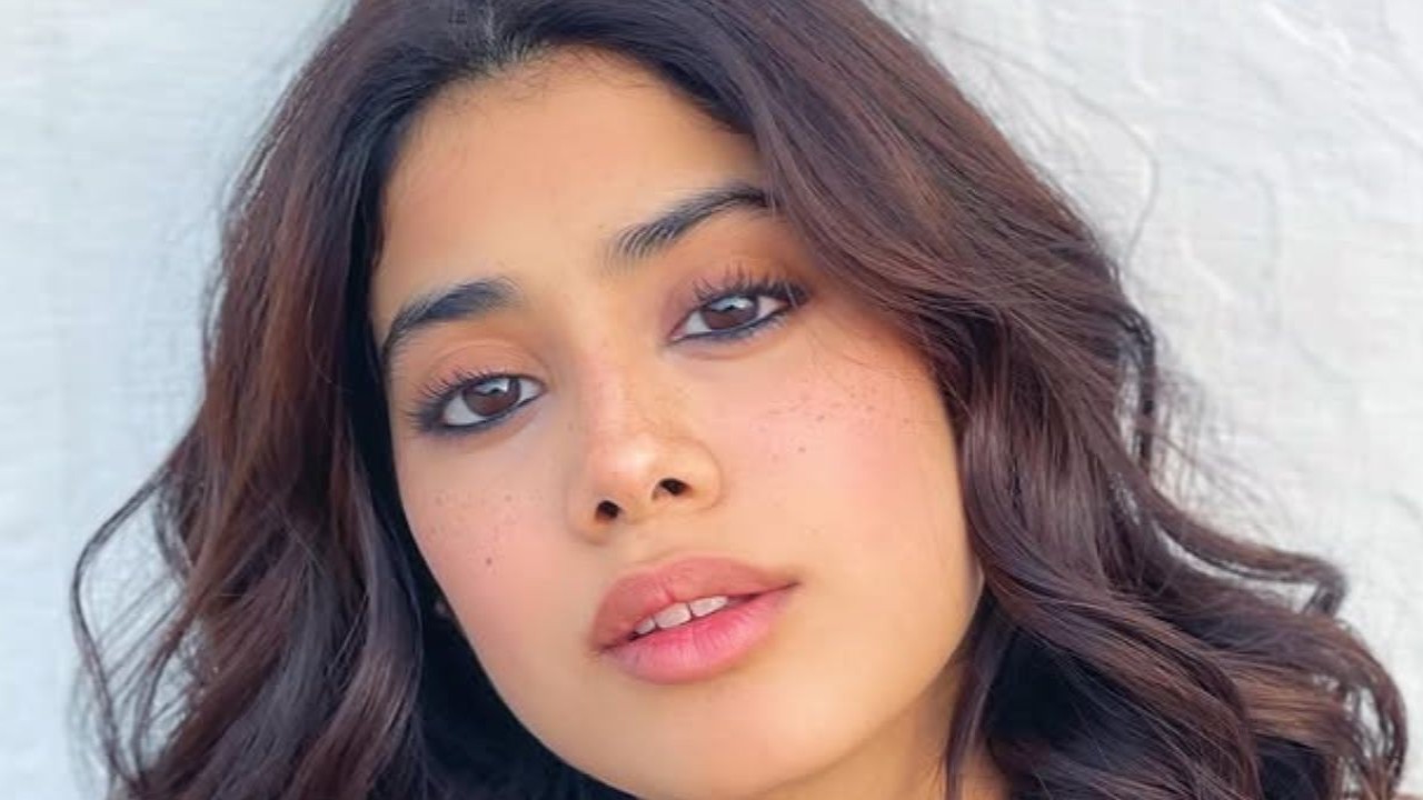 How to nail trendy faux freckles makeup look ft Janhvi Kapoor, Triptii Dimri way (PC: Janhvi Kapoor on Instagram) How to nail trendy faux freckles makeup look ft Janhvi Kapoor, Triptii Dimri way