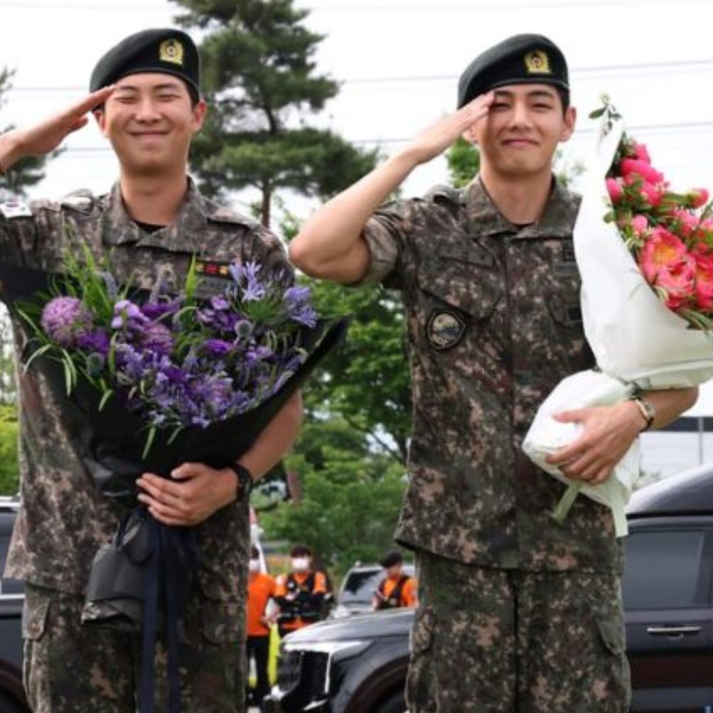 Fans welcome back BTS' RM and V at HYBE building with loud cheers, watch grand return outside headquarters