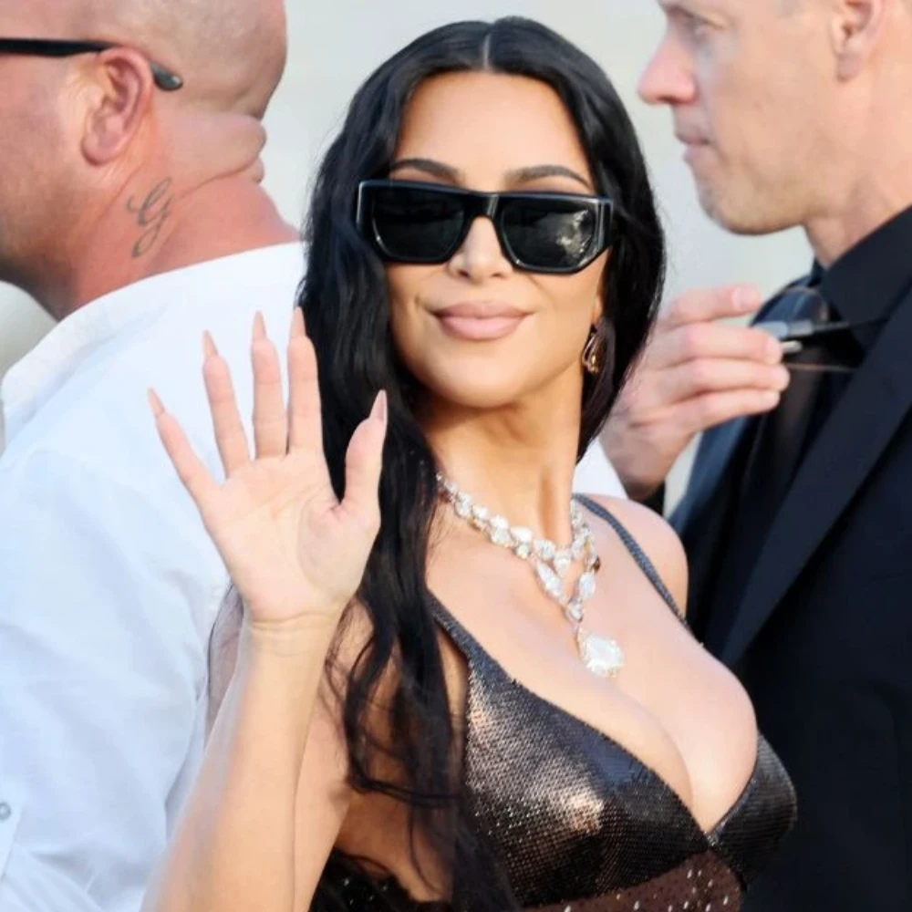 Jeff Bezos-Lauren Sanchez Wedding Guests: Kim Kardashian, Leonardo DiCaprio with GF Vittoria Ceretti Dress Chic For Nuptials, PICS