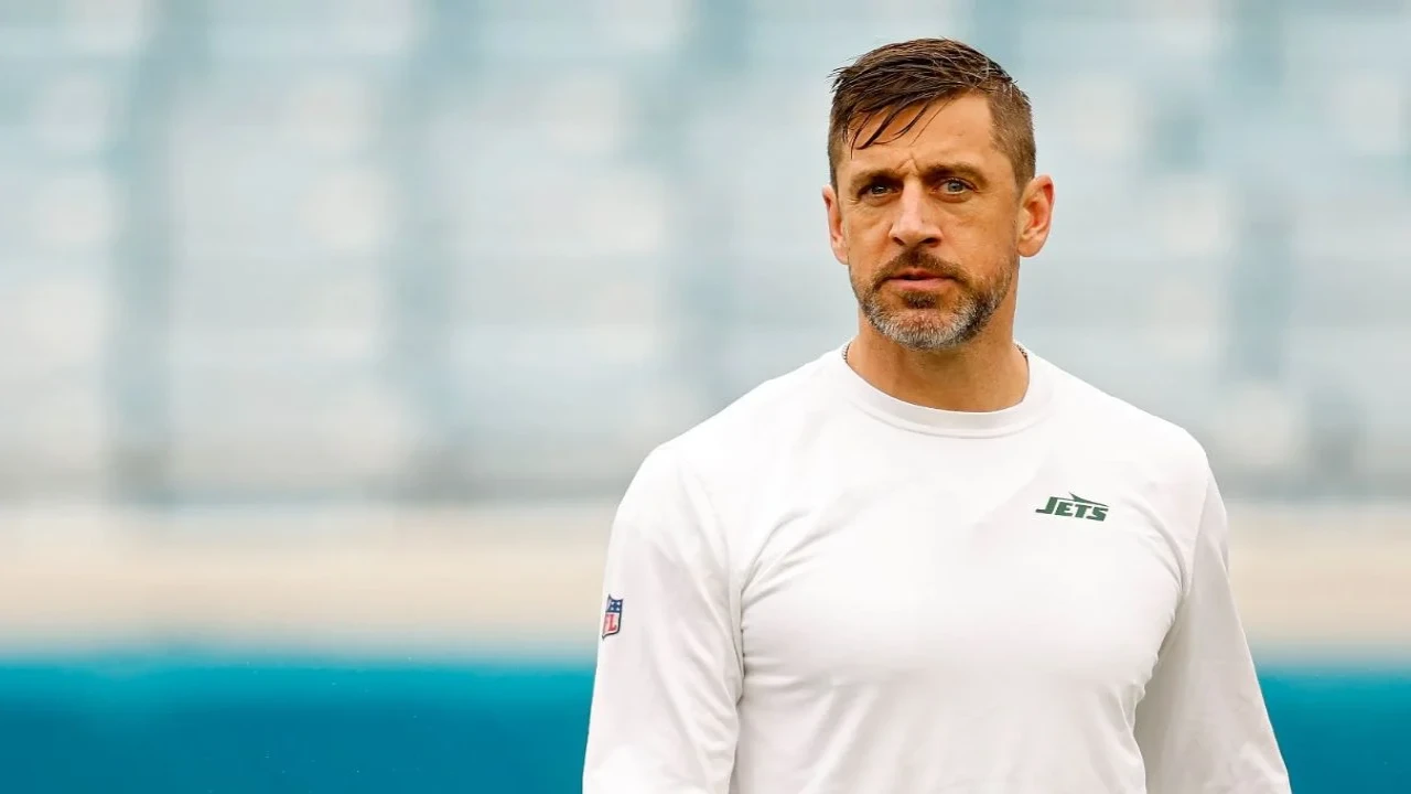 Aaron Rodgers (via Getty Images) Aaron Rodgers (via Getty Images)