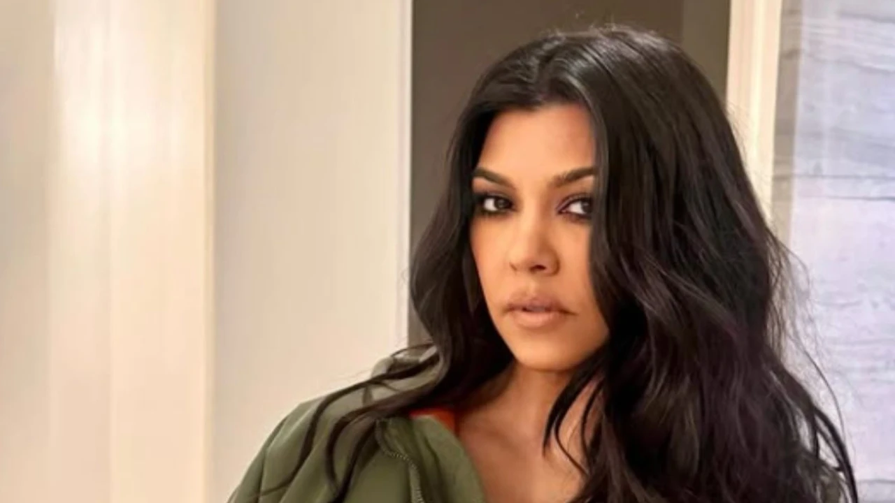 Kourtney Kardashian (via Instagram/Kourtney Kardashian) (Image Courtesy: Instagram)