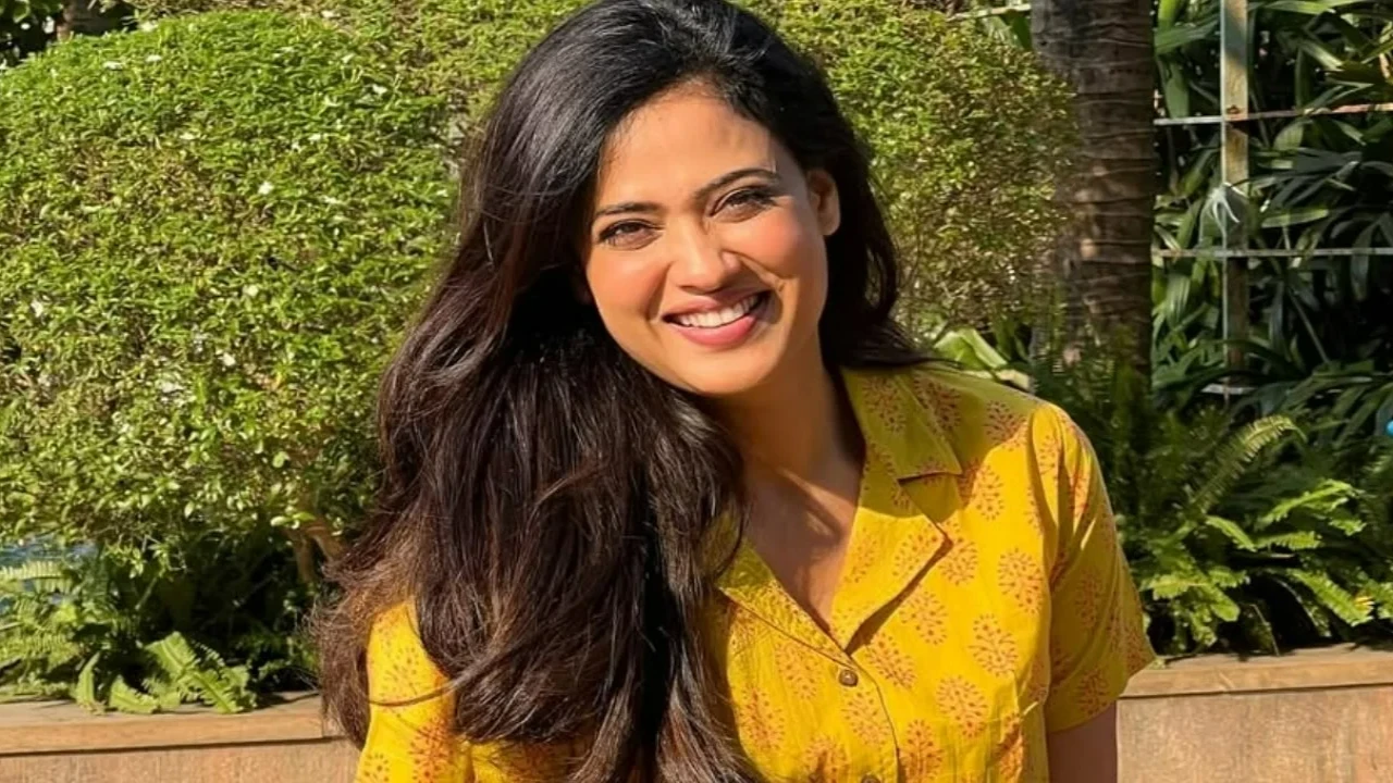 EXCLUSIVE VIDEO: Shweta Tiwari's first paycheque at the age of 12 will leave you startl...