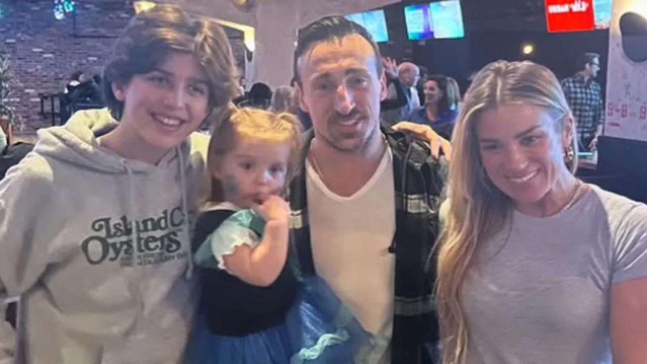 Sloane, Rue, Brad, & Katrina Marchand (via Instagram) Sloane, Rue, Brad, & Katrina Marchand (via Instagram)