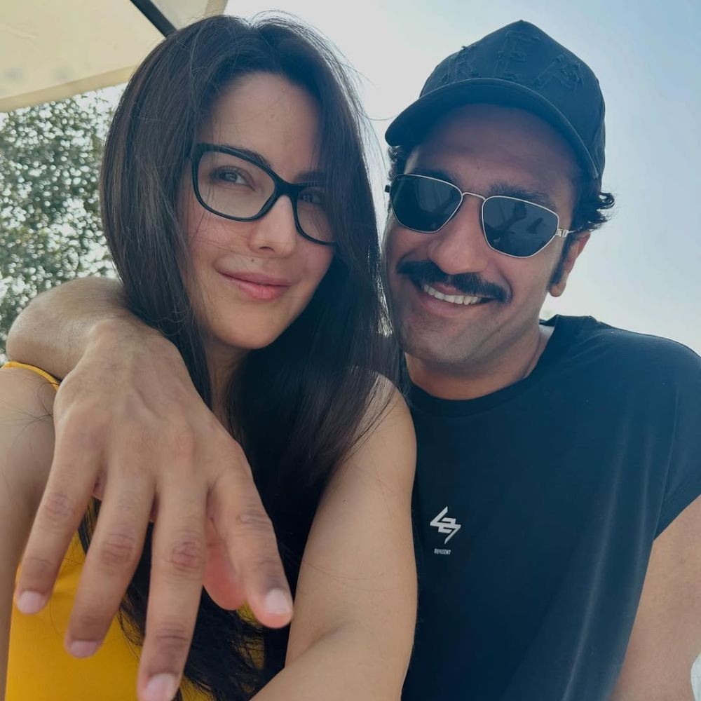 Remember Vicky Kaushal-Katrina Kaif’s 1st public sighting? You won’t believe how they reacted to paps clicking them together