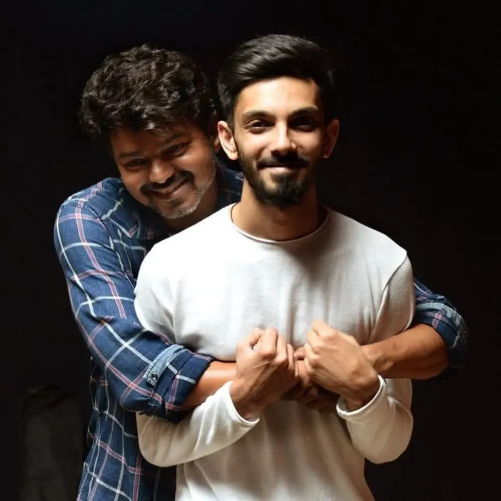 What did Thalapathy Vijay give to Anirudh Ravichander after the success of their first film together Kaththi?