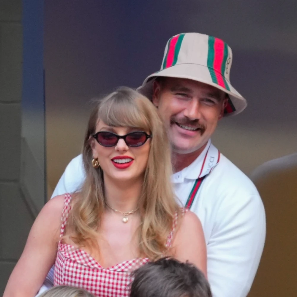 Travis Kelce Reveals His Sweet Nickname for Taylor Swift Following Pop Icon’s Shake it Off Performance, Check Out