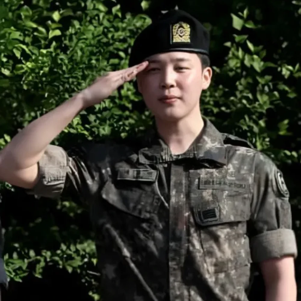 BTS' Jimin revealed to have been esteemed rifle squad leader in military by 'proud' fellow soldier, fans call him 'GOAT'