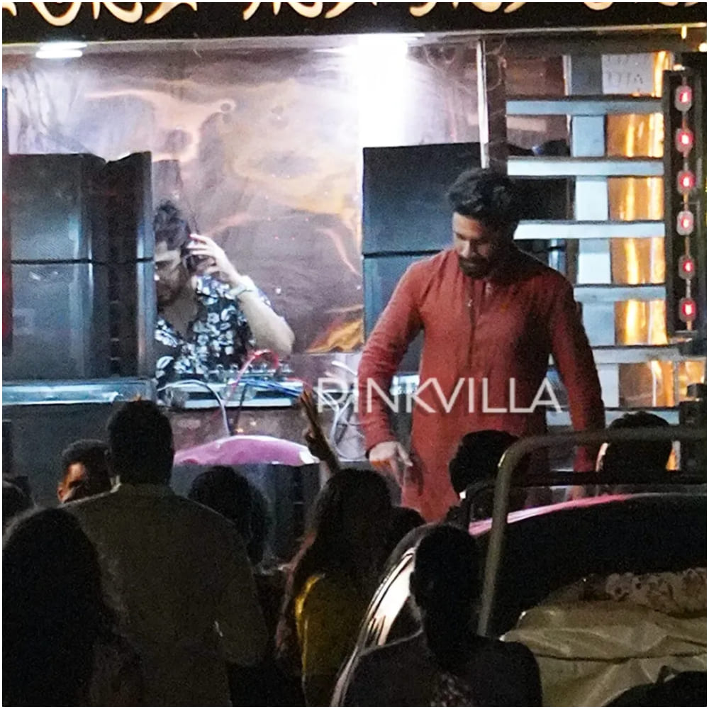 Naga Chaitanya t Akhil Akkineni's wedding baarat
