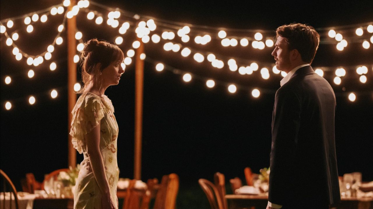 Dakota Johnson & Chris Evans in Materialists (via IMDb)