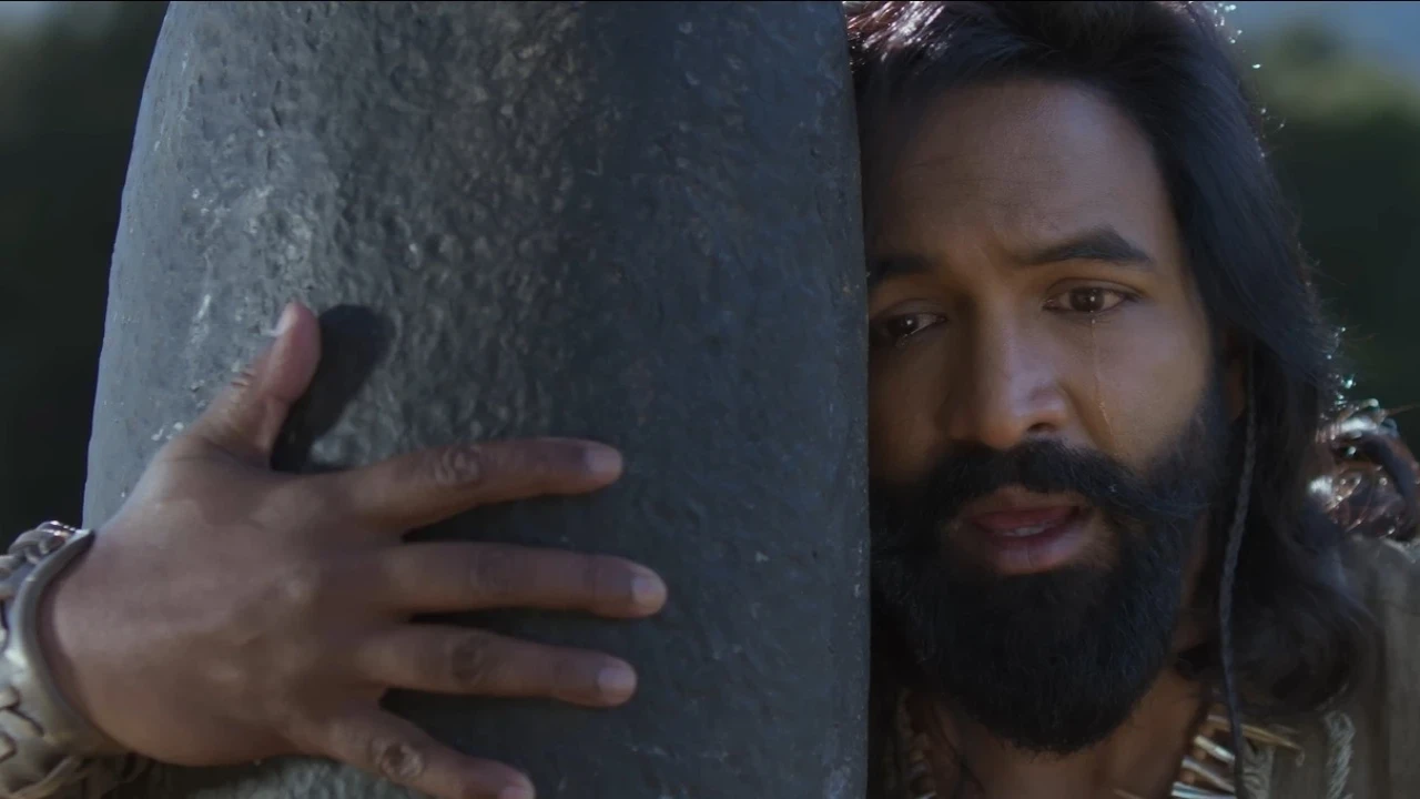 Kannappa follows the journey of Thinnadu, from being a non-believer to a Shiva devotee (Credit: T-Series Telugu) Vishnu Manchu