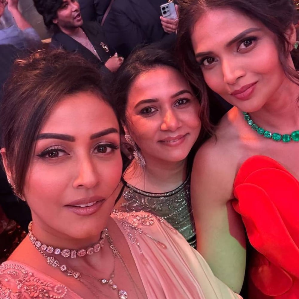 Inside PICS: Namrata Shirodkar joins Sitara and Manushi Chhillar to cheer Opal Suchata Chuangsri’s Miss World 2025 win 