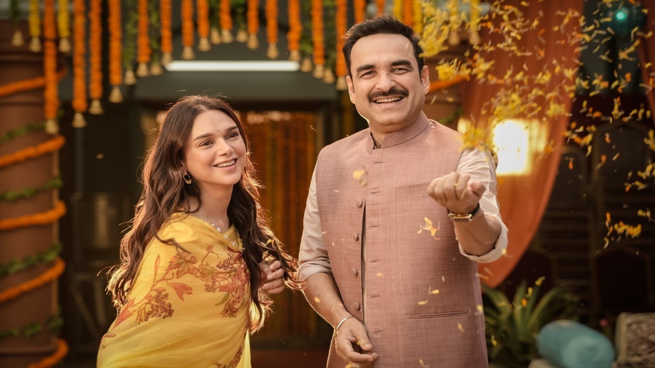 EXCLUSIVE: Pankaj Tripathi and Aditi Rao Hydari team up for Parivarik ManuRanjan; Filming begins in Lucknow EXCLUSIVE: Pankaj Tripathi and Aditi Rao Hydari team up for Parivarik ManuRanjan; Filming begins in Lucknow
