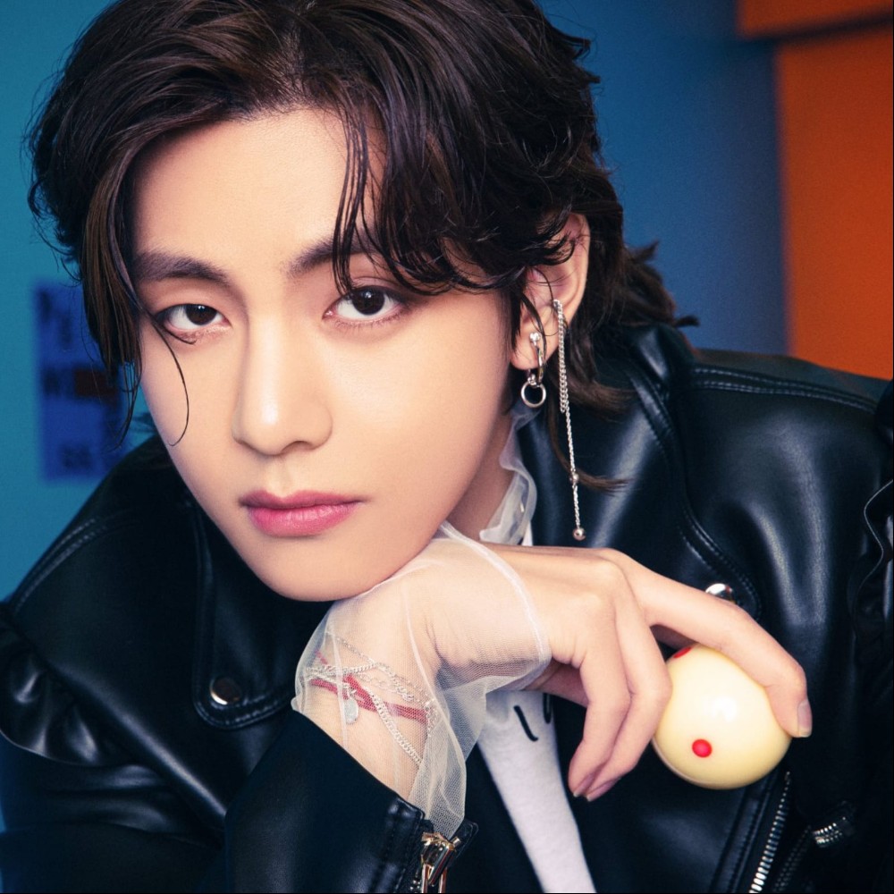 Will BTS' V flash abs next after J-Hope? Kim Taehyung introduces never-before-known name Ellio, here's all about its origin