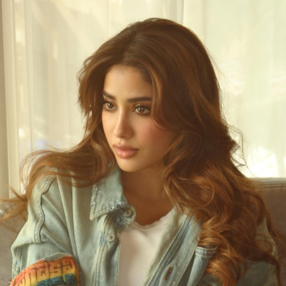 Janhvi Kapoor calls mom Sridevi ‘fairy princess’ as she rewatches Jagadeka Veerudu Athiloka Sundari, wears personalized jacket