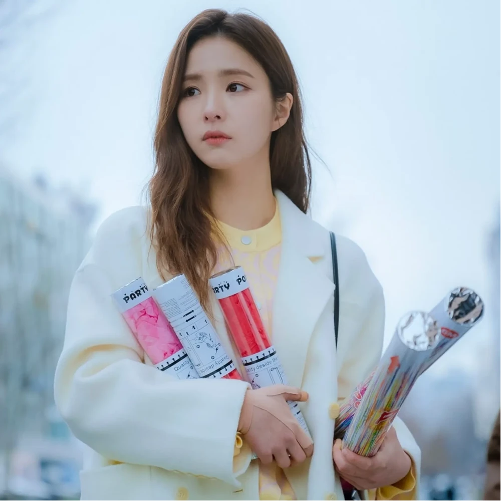 Shin Se Kyung's long-time cyber bully faces 2-year prison sentence, know why they are pleading for mercy