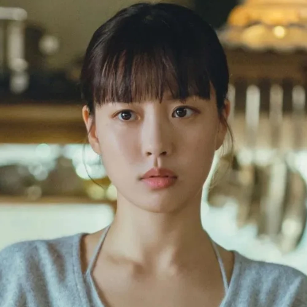 Why was Go Min Si replaced by Shin Shi Ah for Hong Sisters' next starring Lee Do Hyun? All about Grand Galaxy Hotel cast change