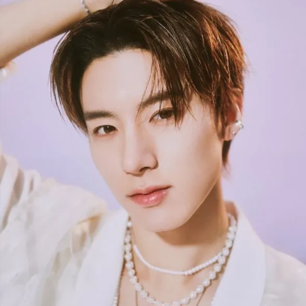 Did THE BOYZ's Eric hint at Ju Haknyeon's exit 1-day before announcement? Fans revisit crying moment