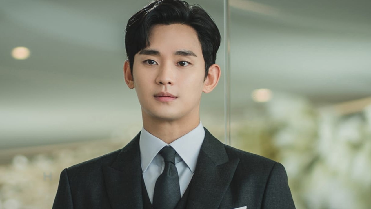 Kim Soo Hyun: Courtesy of tvN Kim Soo Hyun: Courtesy of tvN