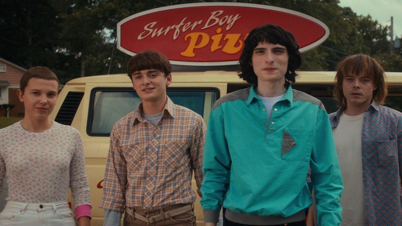 Stranger Things (CC: IMDb) Stranger Things (CC: IMDb)