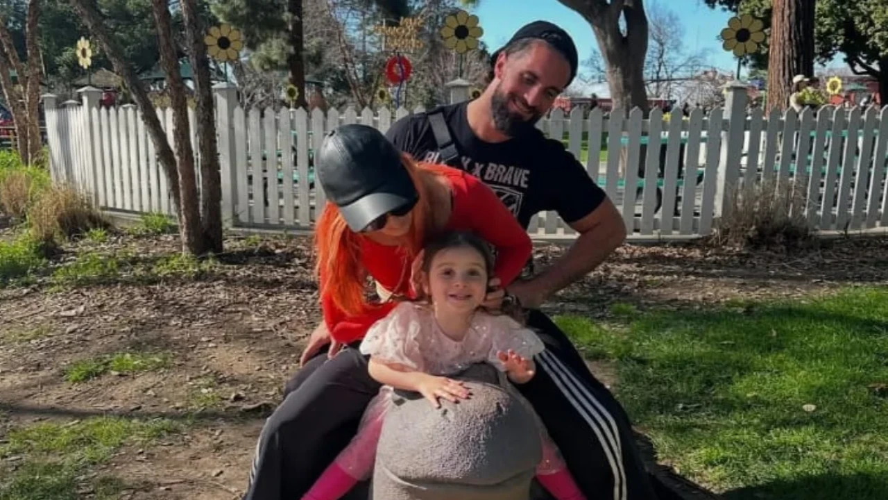 Seth Rollins, Becky Lynch & Roux Lopez (via Instagram) Seth Rollins, Becky Lynch & Roux Lopez (via Instagram)