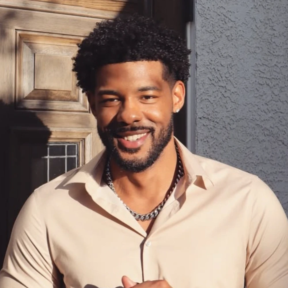 Love Island Season 7: Chris Seeley Joins Casa Amor, All You Need to Know About Basketball Star's Dramatic Entry