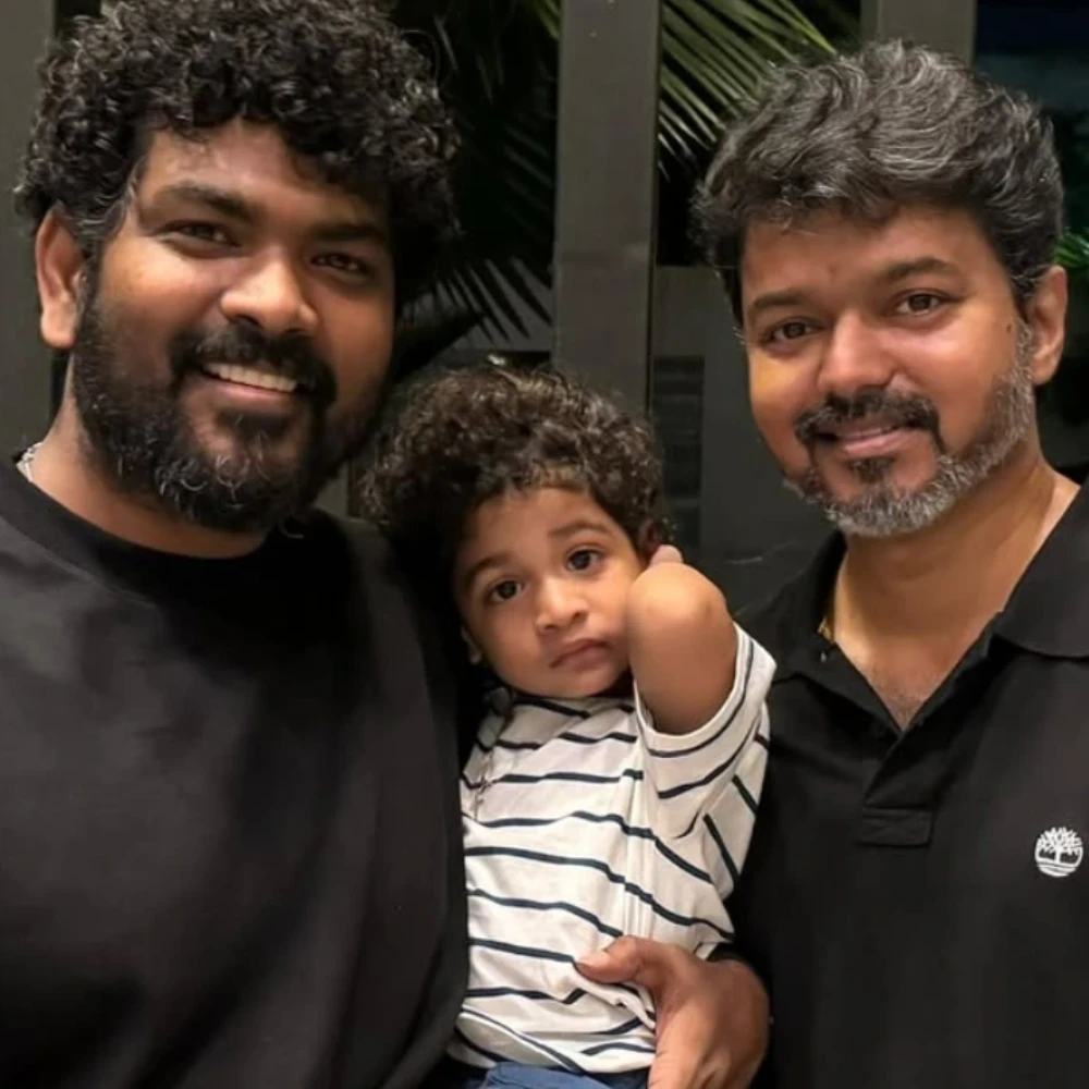 Pic: When Nayanthara’s son met Thalapathy Vijay, Vignesh Shivan pens a note