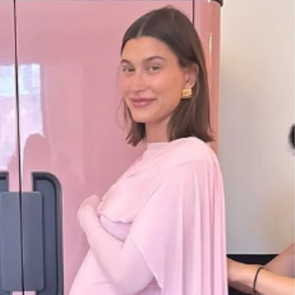 Hailey Bieber Shares UNSEEN Pregnancy Pic of Son Jack Blues' Baby Bump Amid Justin Bieber Divorce Rumors