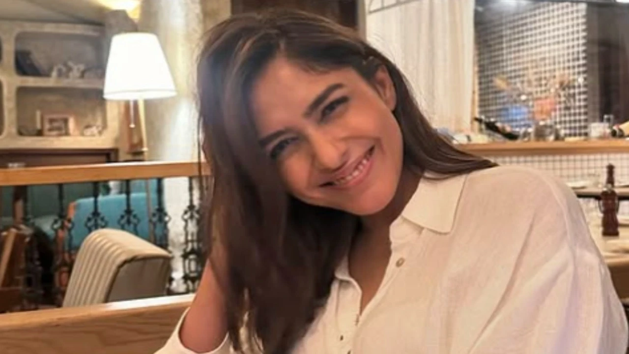 Want healthy and glowing skin like Mrunal Thakur? Picture courtesy: Mrunal Thakur/Instagram Want healthy and glowing skin like Mrunal Thakur? This chia seed drink is what you need in your life