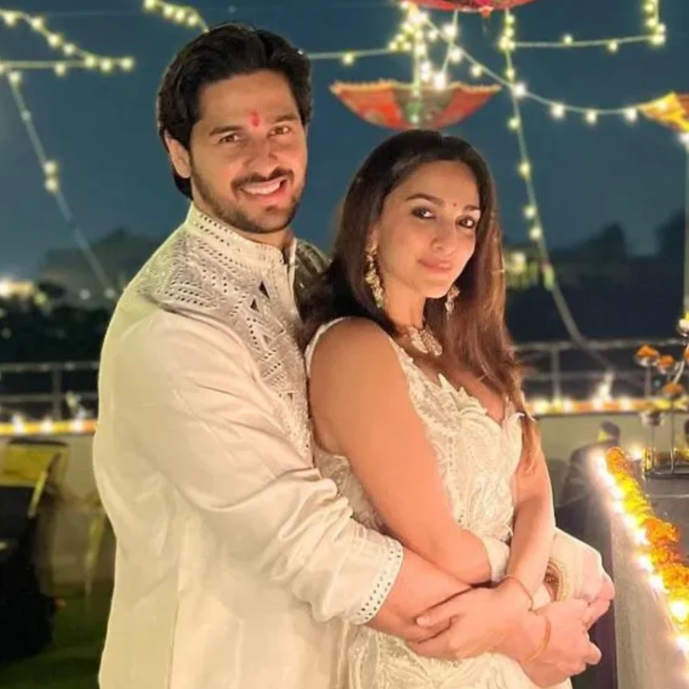 Sidharth Malhotra-Kiara Advani return home with newborn, couple's bodyguard tries hard to protect no-photo policy