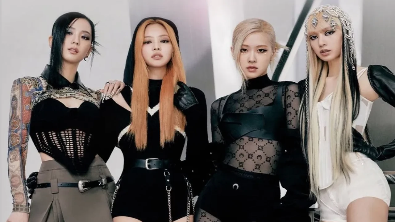 BLACKPINK: courtesy of BLACKPINK's X BLACKPINK: courtesy of BLACKPINK's X