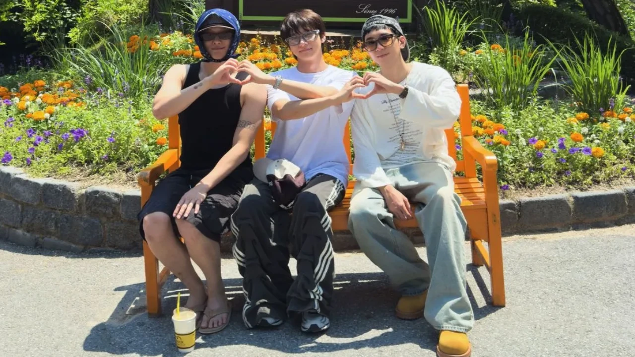 (from left) WOODZ, I.M, Wonwoo: courtesy of SEVENTEEN's Weverse (from left) WOODZ, I.M, Wonwoo: courtesy of SEVENTEEN's Weverse