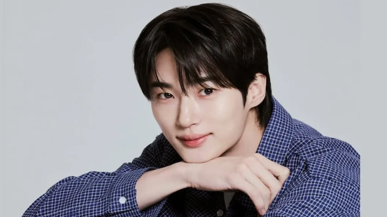Byeon Woo Seok: courtesy of VARO Entertainment Byeon Woo Seok: courtesy of VARO Entertainment