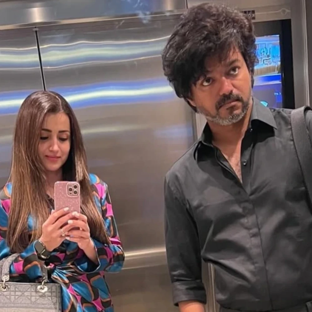 FACT CHECK: Are Thalapathy Vijay and Trisha Krishnan together in this picture from years ago?