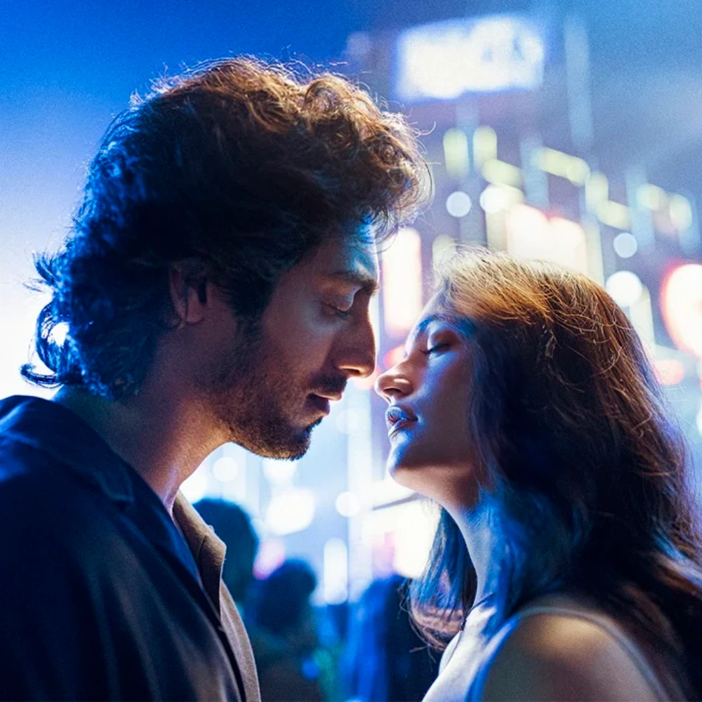 Advance Booking Box Office: Saiyaara aims to take biggest opening for a newcomer film; Begins to show momentum in pre-sales