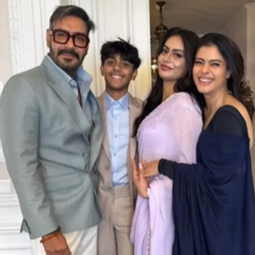 Nysa Devgan stuns in saree at her graduation ceremony in Switzerland, Kajol calls her an 'adult' as Ajay Devgn beams with pride- WATCH