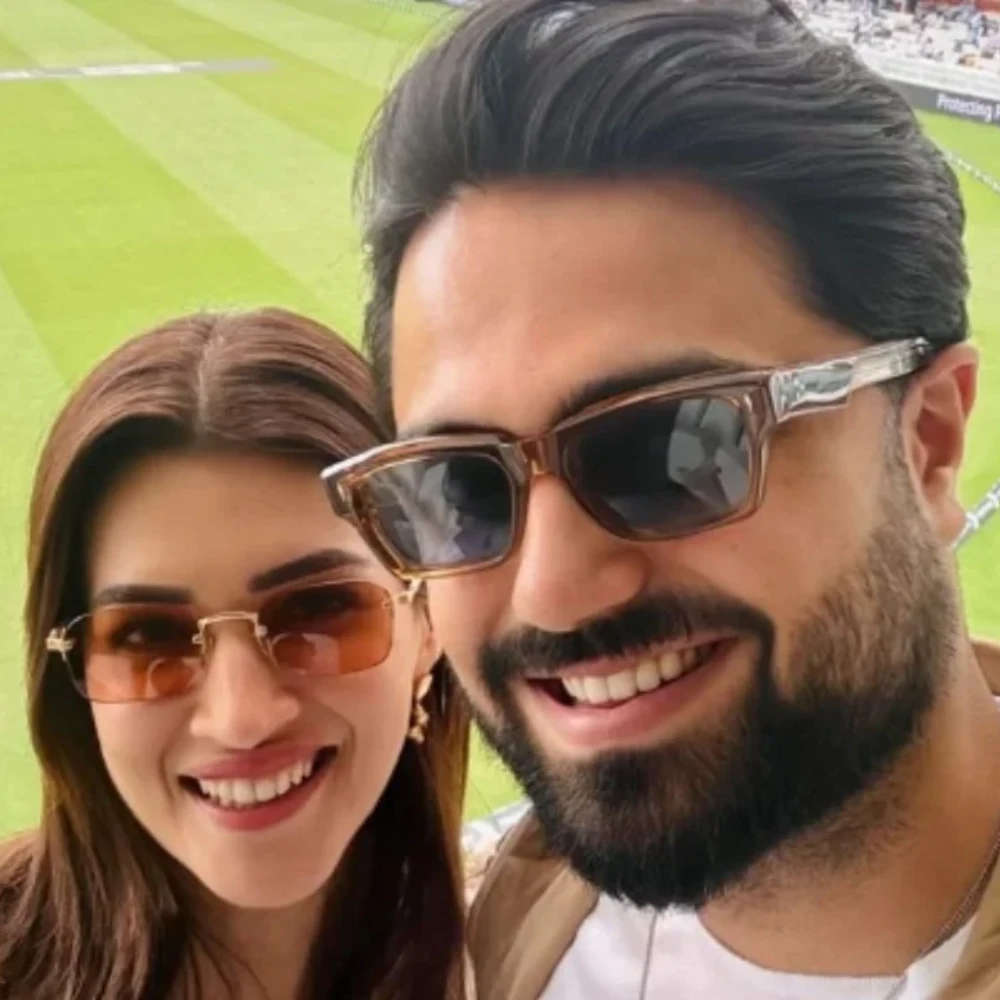 Kriti Sanon holds rumored BF Kabir Bahia close at Lord’s stadium - Did they just go insta official in twinning outfits?