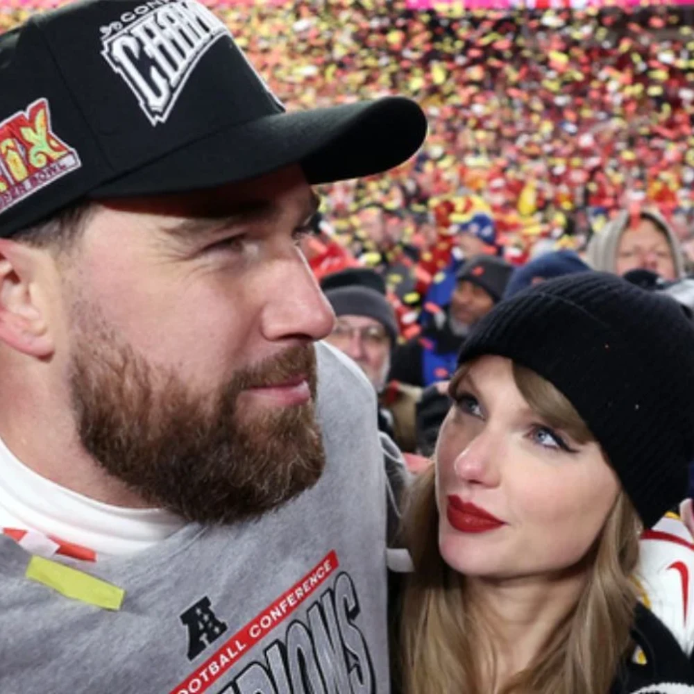 Fans Think Taylor Swift Might Be Giving Travis Kelce Singing Lessons, NFL Star’s Karaoke Sparks Theories
