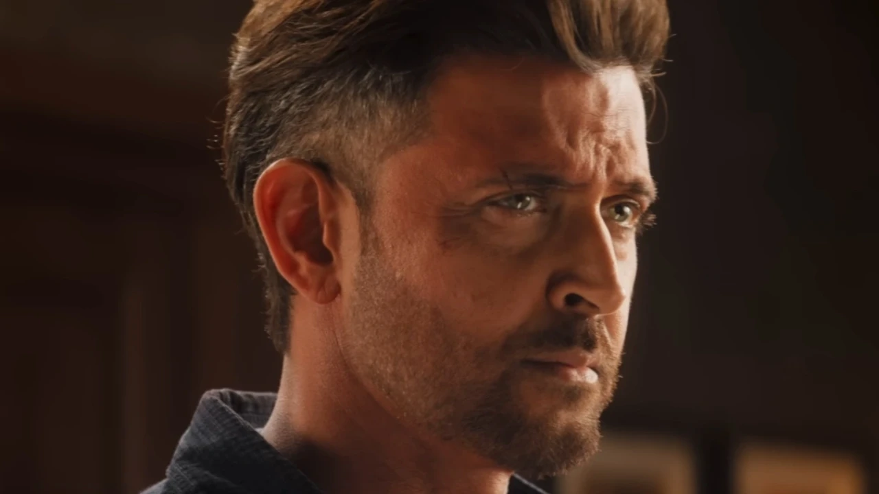 Hrithik Roshan’s massive back end profit sharing deal with Aditya Chopra for War 2 - Salary Revealed