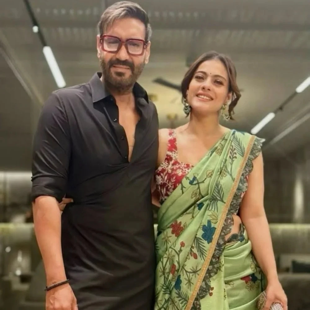Kajol trolls husband Ajay Devgn over his viral hook step in Pehla Tu Duja Tu song: 'Only person who is able to dance with his fingers' Kajol trolls husband Ajay Devgn over his viral hook step in Pehla Tu Duja Tu song: 'Only person who is able to dance with his fingers'