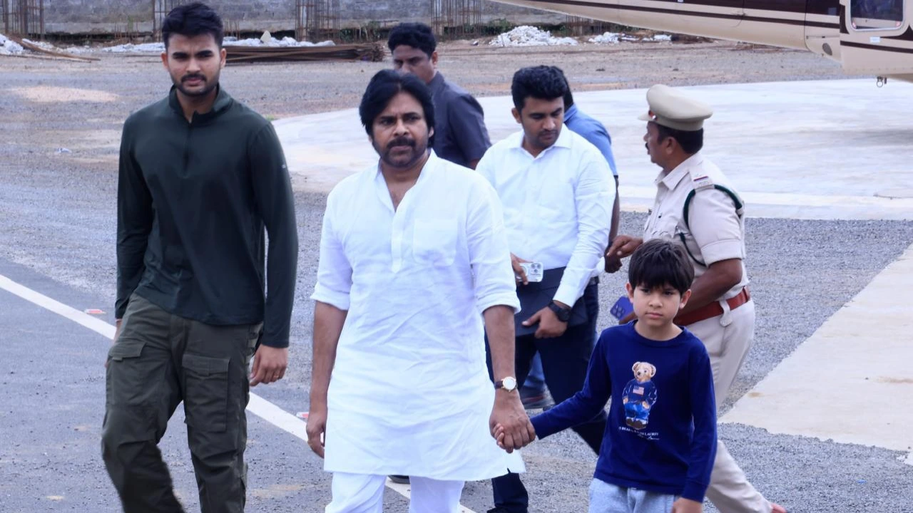 Pawan Kalyan with his sons (PC: Team Pawan Kalyan)