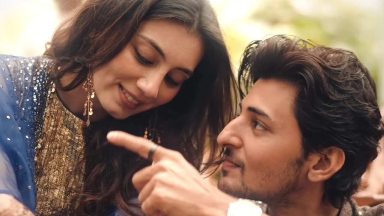 7 best bridal entry songs for Indian weddings 2025: Saiyaara Reprise to Sajna. Picture courtesy: Darshan Raval/YouTube