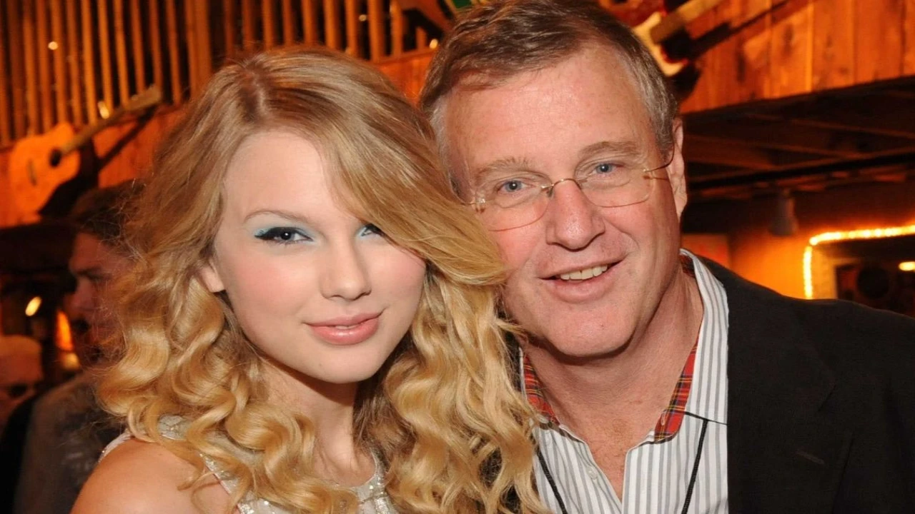 Taylor Swift and Scott Swift (via Getty Images) (Image Courtesy: Getty Images)