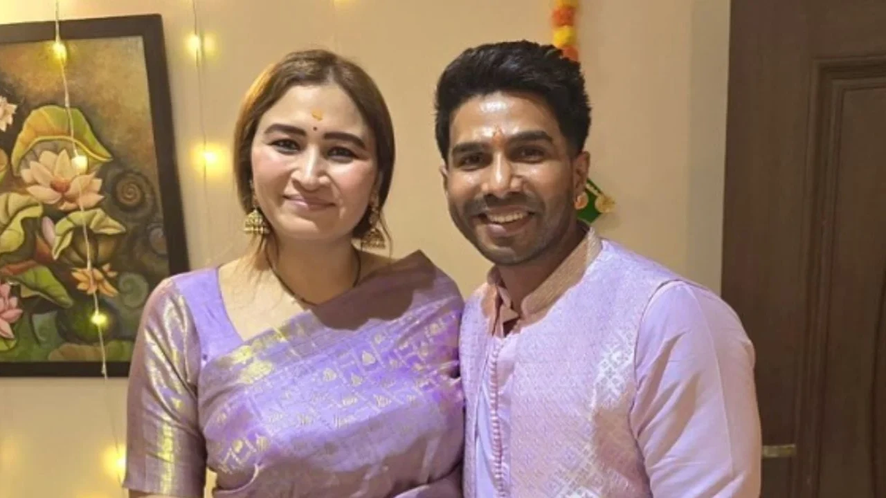 Jwala Gutta & Vishal Vishnu (via Instagram) Jwala Gutta & Vishal Vishnu (via Instagram)