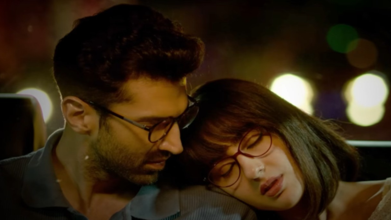 Metro In Dino Week One Box Office. Picture courtesy: T-Series/YouTube Metro In Dino Week One Box Office: Aditya Roy Kapur and Sara Ali Khan starrer is steady at low levels; Collects Rs 25 crore in 7 days
