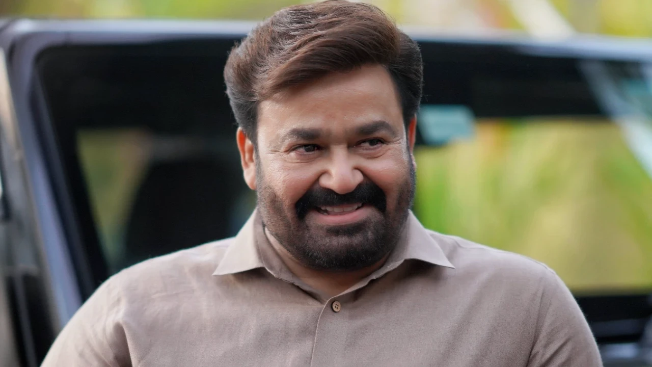Mohanlal talks to reporter who hit his eye with a mic