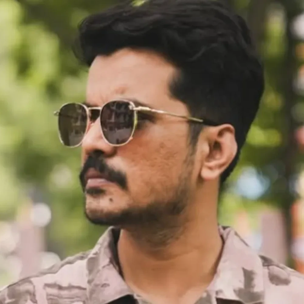 Panchayat actor Aasif Khan suffers a heart attack, shares health update: 'Life is short'