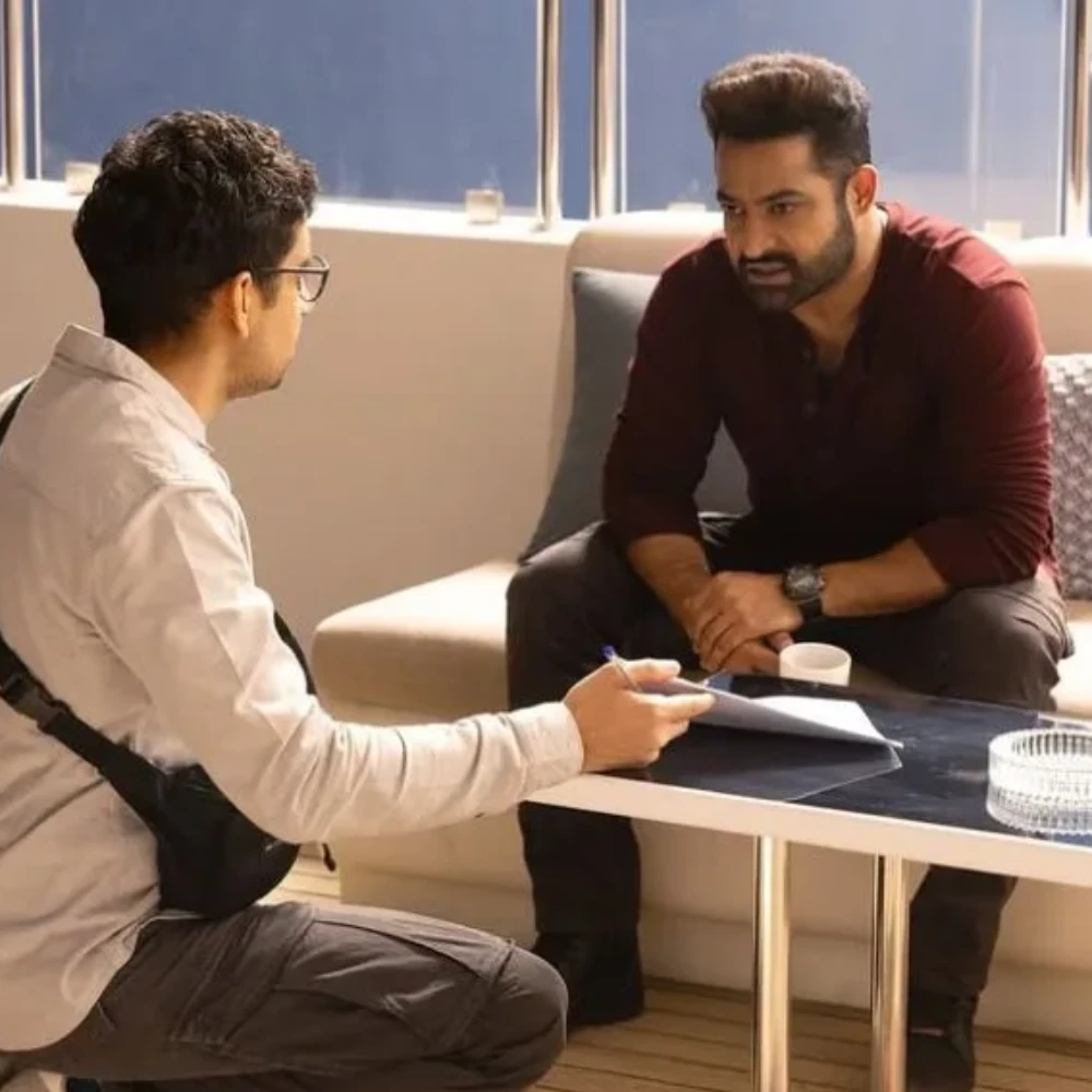 War 2: It's a wrap for Jr NTR, actor pens note for Hrithik Roshan and talks about BIG surprise for audience