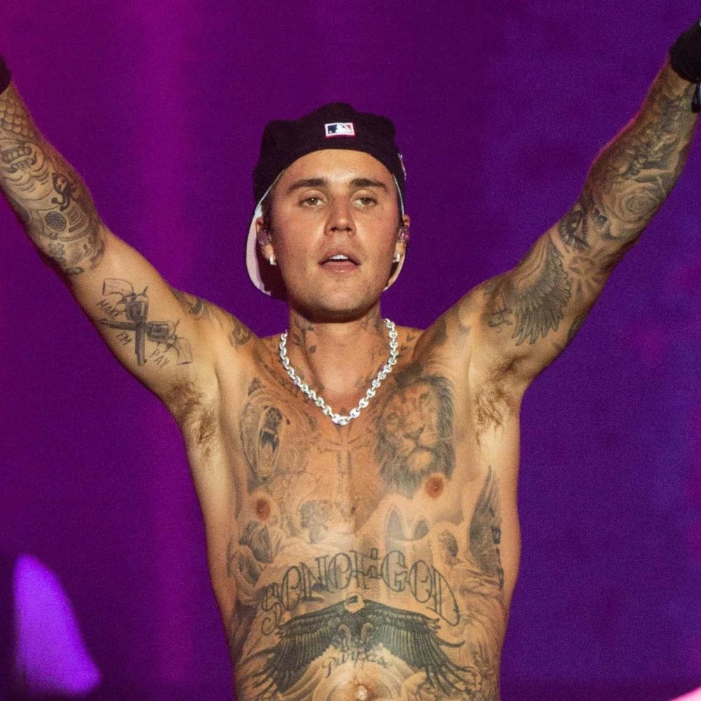 Justin Bieber Drops Seventh Album Swag: Full List of Features Guest Artists Revealed, Including Lil B, Gunna and More
